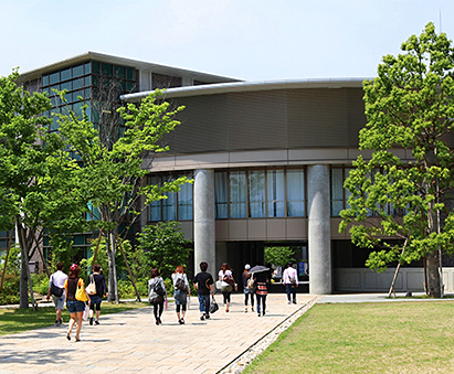 映像学部同窓会 立命館大学