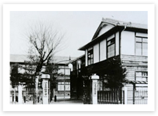 1913年頃の旧制中学広小路校舎イメージ