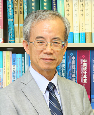 経済学部名誉教授 松野 周治 プロフィール写真