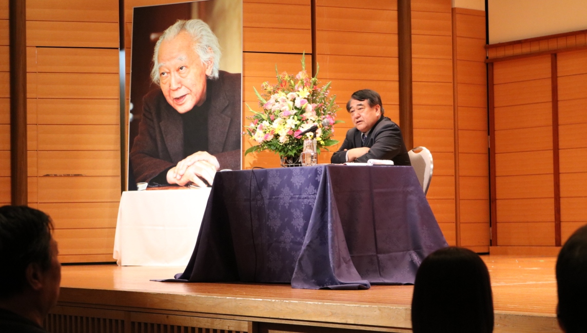 寺島実郎・国際関係学部客員教授が登壇、加藤周一歿後10年記念講演会を開催