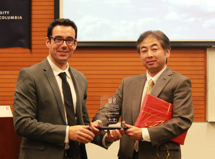 [左] Dr. Boris Stoeber（UBC 応用科学部）、小西聡 教授