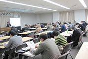 政策科学部・研究科主催シンポジウム「地域分散型被災者支援を考える」が開催されました。