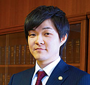 三津谷 周平