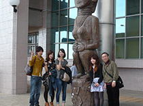 台東市先住民の像
