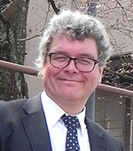 Ian Hosack 教授