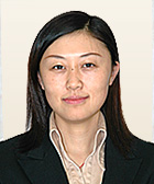 王 小利さん