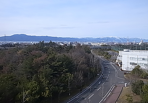写真5-4-20 ローム記念館から琵琶湖を望む