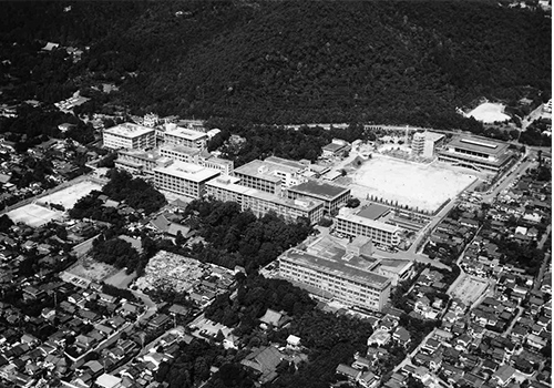 写真3-10 衣笠一拠点化完成前(1977年)の衣笠キャンパス