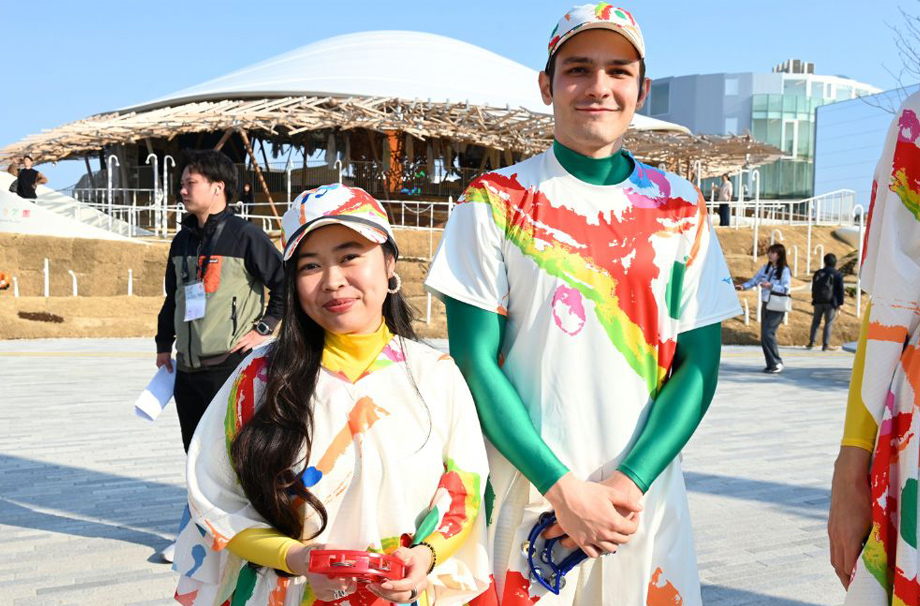 大阪・関西万博開幕目前!いのちの遊び場 クラゲ館「初構え」イベントに立命館の学生が参加