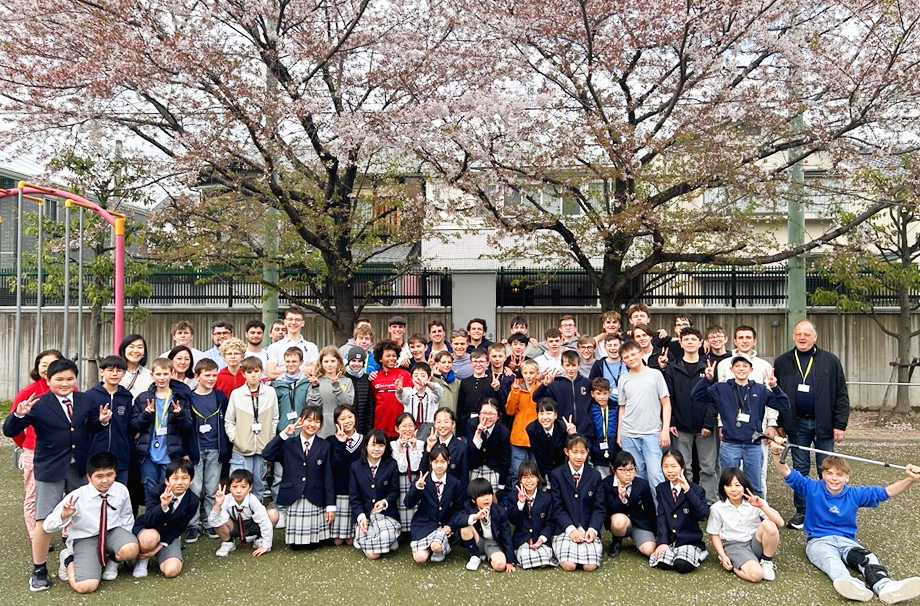 ルクセンブルク合唱団との万博出演・交流