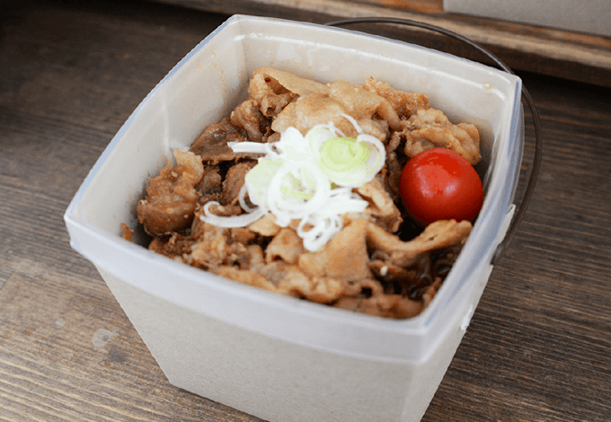 豚カルビ丼