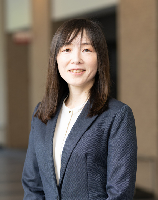 山平 芳美准教授