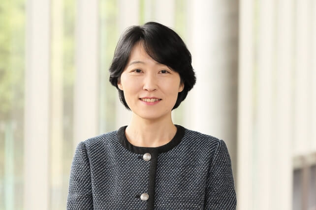 >Kazuho Yamaura