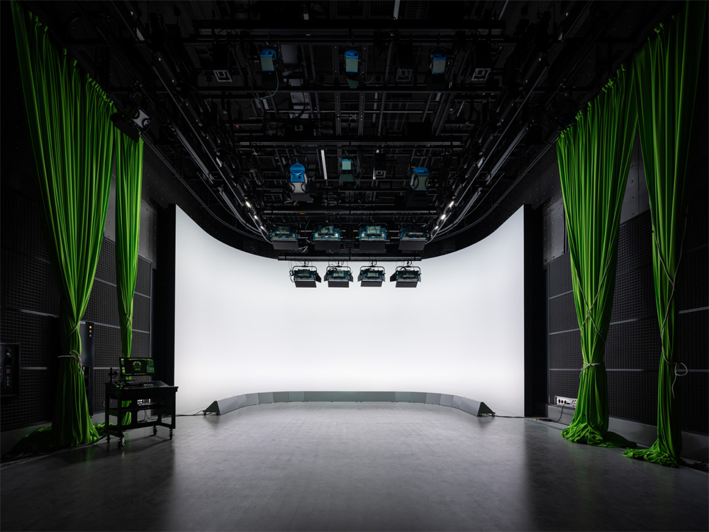 Studio A・B（1F）