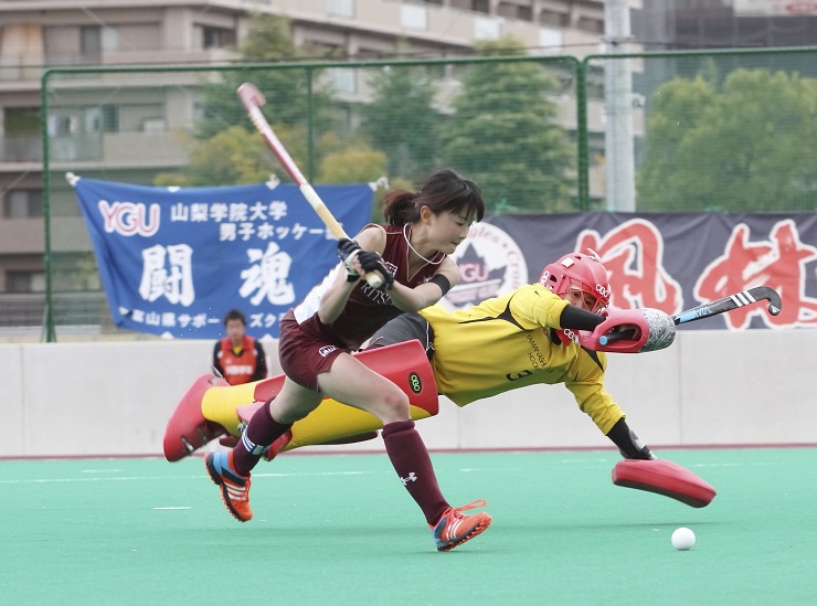 シュートを打つ一谷奈歩選手
