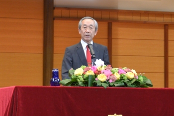 吉田美喜夫学長