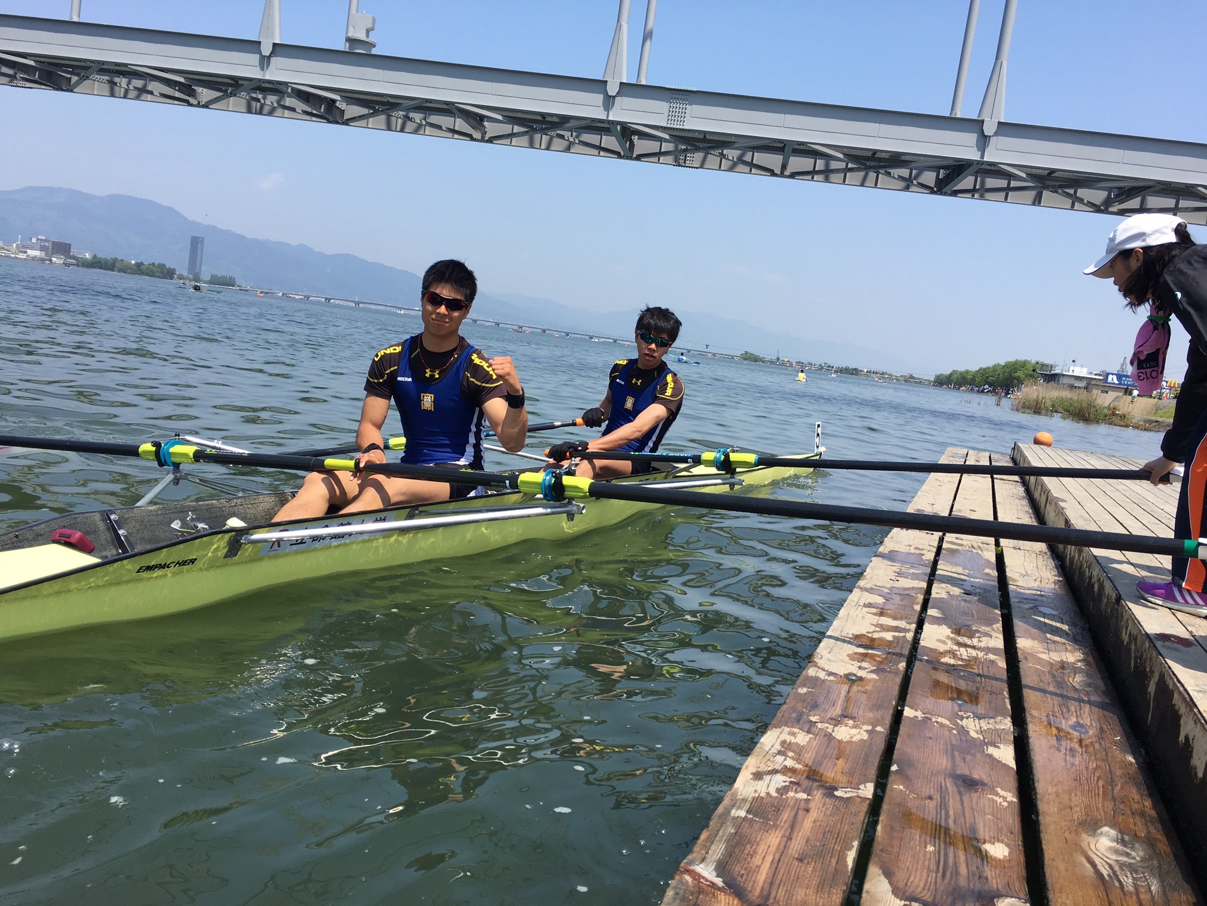 一般男子ダブルスカル5位の中村選手・宮本選手