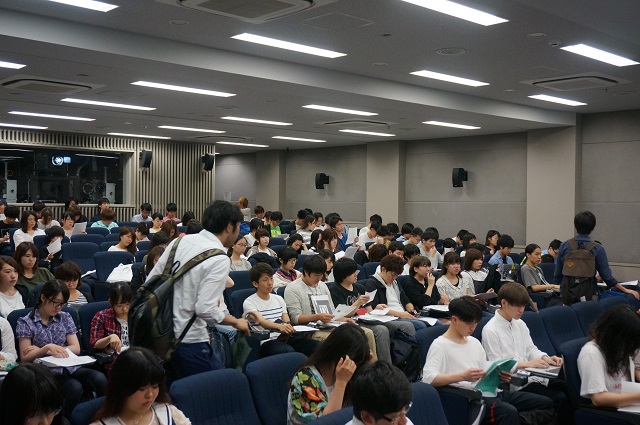 2回生小集団科目「映像学入門演習」にて成果発表会がおこなわれました