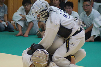大学から日本拳法を始めた内田泰稀選手（産業社会学部4回生）