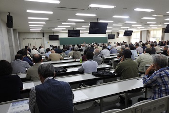 熱心に講義を聞かれる受講者のみなさん