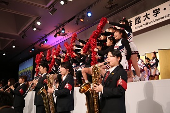 チアによる応援メッセージ