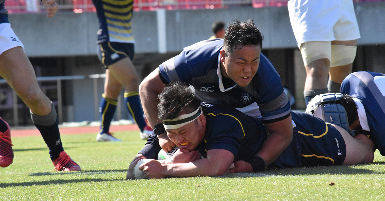 逆転トライを決める山口選手