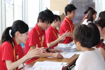 学生による個別相談会