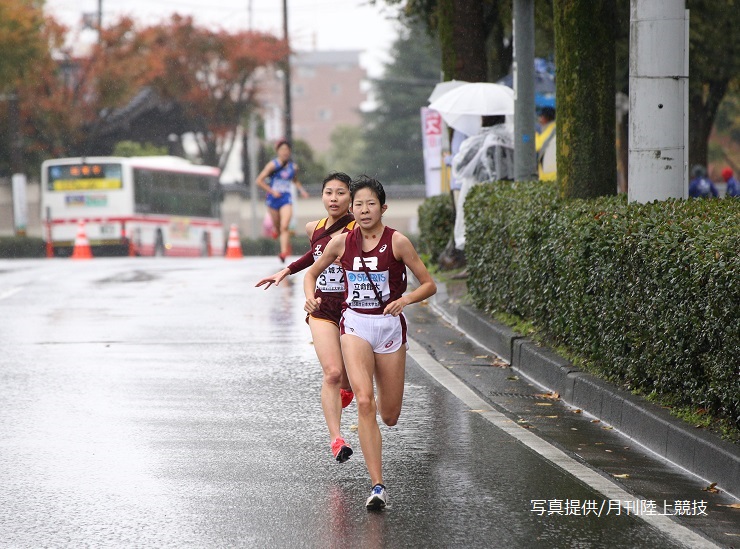 2人を抜きトップに立った4区田中選手