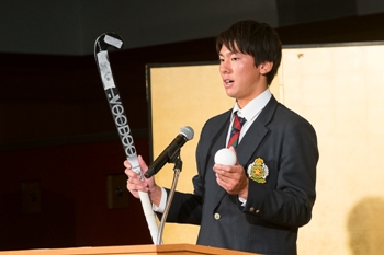 活動紹介を行う近藤辰徳さん