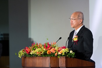 朝倉敏夫・食マネジメント学部長