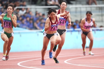 3走・壹岐選手からアンカー山中選手へ