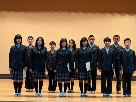 211028中学生徒会認証式01