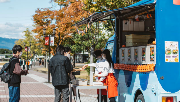 料理サークル「meRci」が地元野菜を使った「ハロウィン特別メニュー」を販売