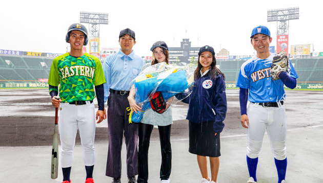 ウクライナからの留学生が甲子園で始球式