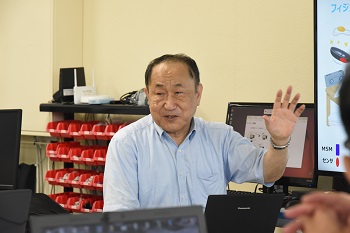 川村貞夫教授