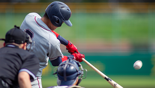 チームで挑む伝統の熱き一戦！「立同戦」に臨む硬式野球部を応援しよう！