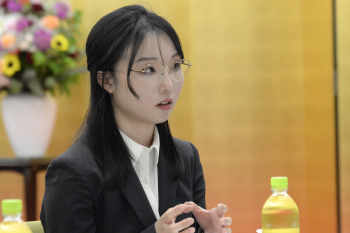 塩野麻子さん