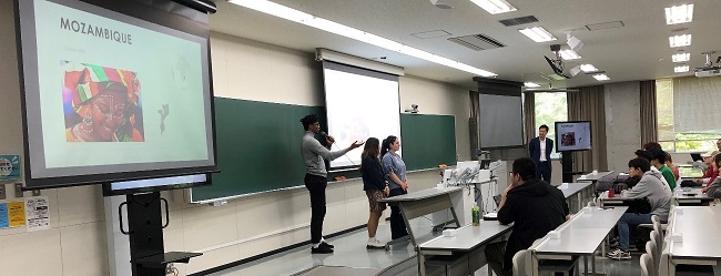 2024年度基礎演習・国際専攻クラスによる英語プレゼン企画