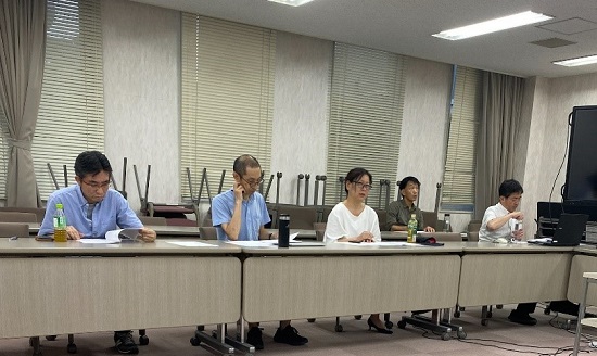経済学部五者懇談会を開催しました