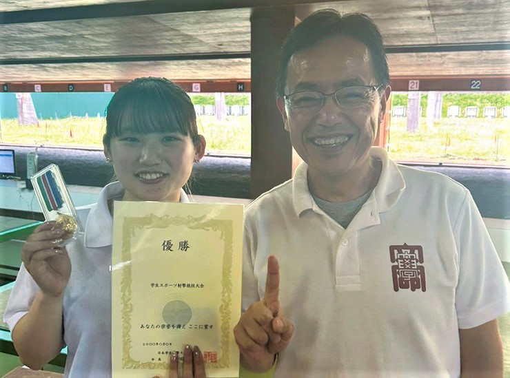 左：岡田選手、右：矢橋監督