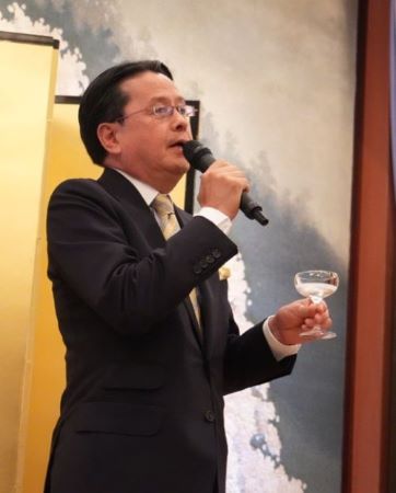20250613新旧運営委員会と教職員の懇親会