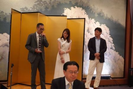20250613新旧運営委員会と教職員の懇親会