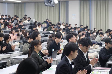 ba/image/11smbc20251211