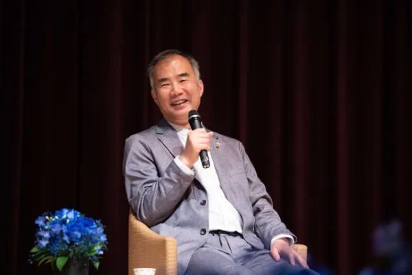 登壇者全員での集合写真