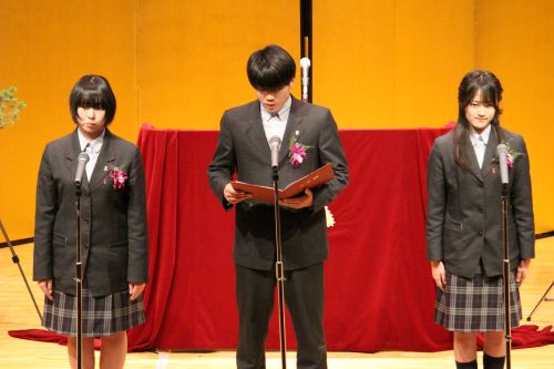 20260313中学校卒業式３