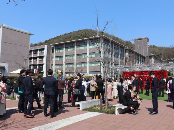 【TOPICS&EVENTS】2025年度卒業式4