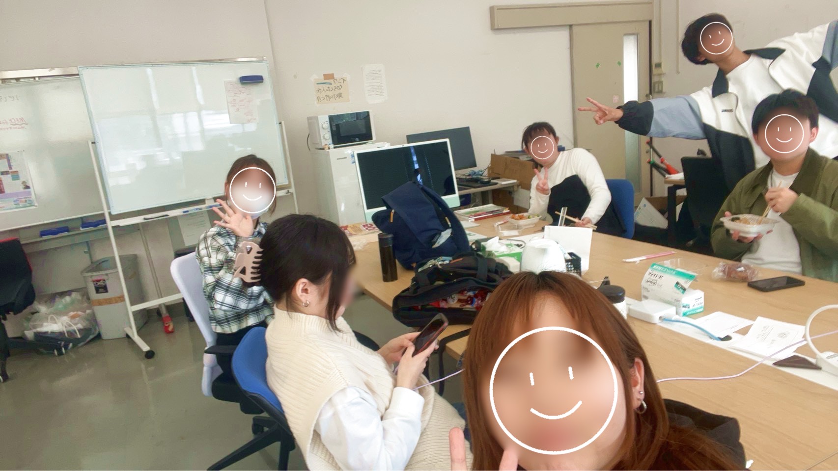 産業社会学部自治会写真