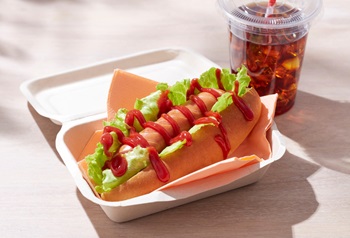 キッチンカーや飲食ブースも多数出展し、食堂も営業予定です