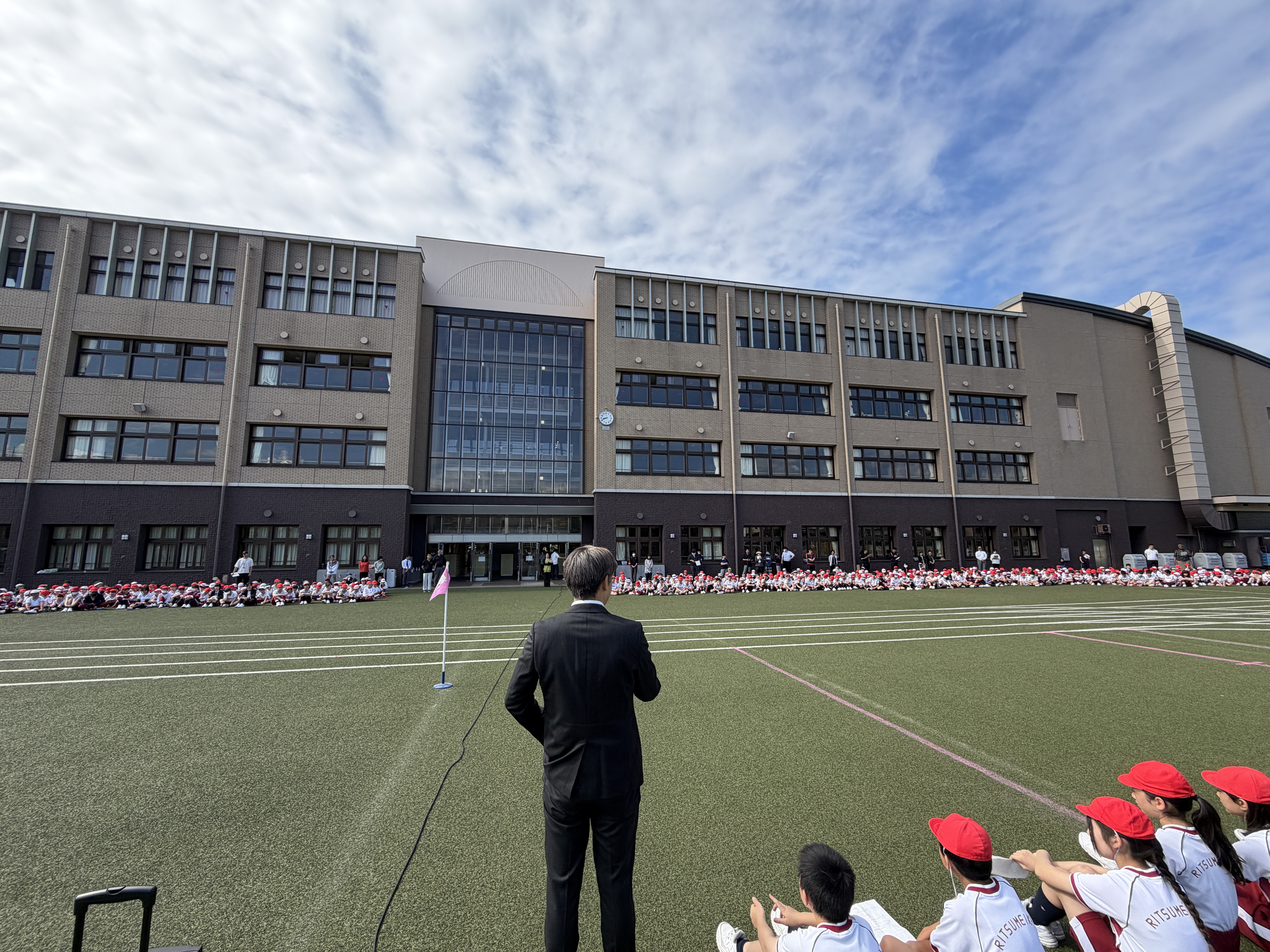 5月 全校集会 | ラーニングトピックス | 立命館小学校