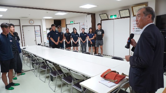 20260823/2110/埼玉県校友会漕艇部激励/01